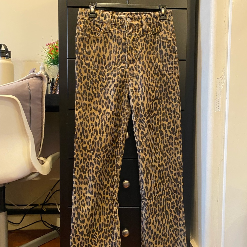 Levi’s leopard/cheetah corduroy Ribcage pants